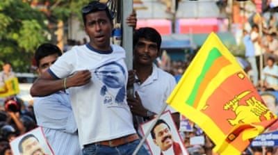 Rajapaksa supporters rally in Colombo [Azzam Ameen/Al Jazeera]
