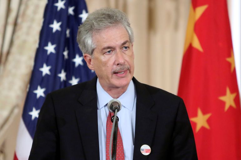 FILE PHOTO: U.S. Deputy Secretary of State William Burns makes remarks at the start of the Ecopartnership event of the U.S.-China Strategic and Economic Dialogue (S&amp;ED) at the State Department in Washington July 11, 2013. REUTERS/Jonathan Ernst/File Photo