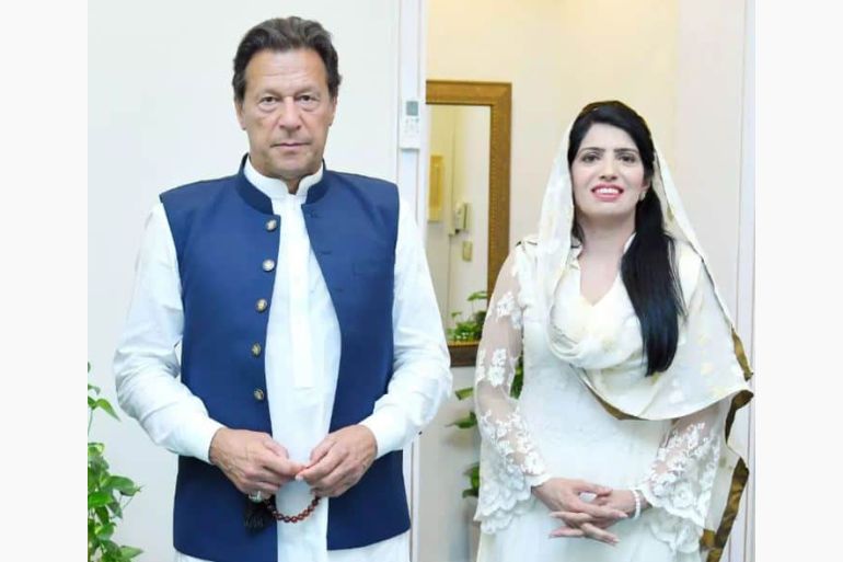 Aliya Hamza Malik, right, with PTI founder and ex-PM Imran Khan [Courtesy: @aliya_hamza]