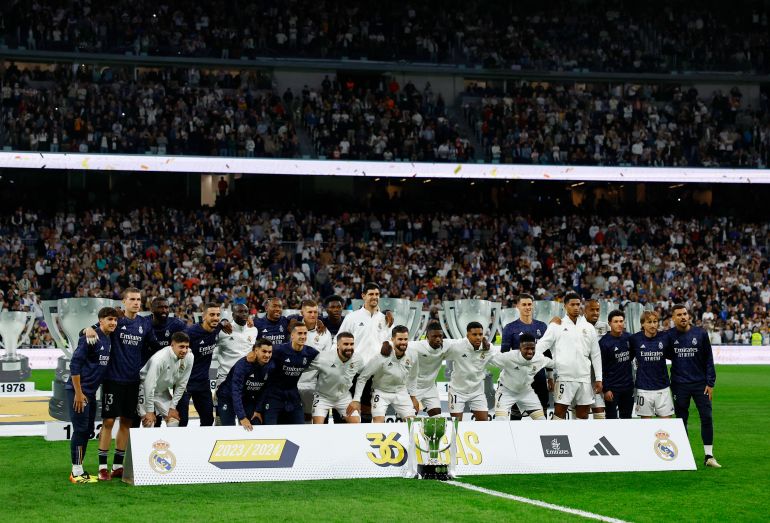 Real Madrid with the La Liga trophy