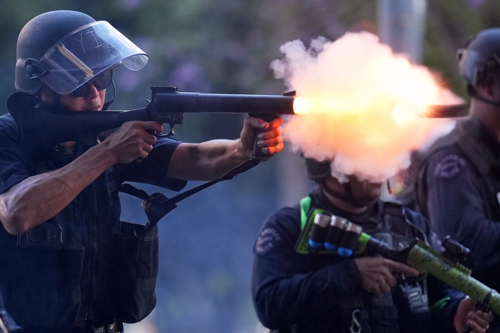Protests intensify in Los Angeles as National Guard troops deploy