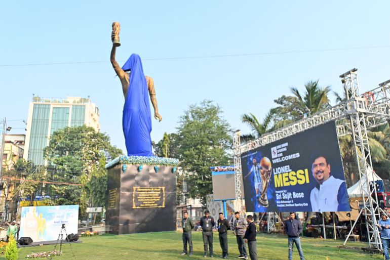 A 21-metre (70ft) statue of international footballer Lionel Messi of Argentina was built in Lake Town for the Lionel Messi GOAT tour
