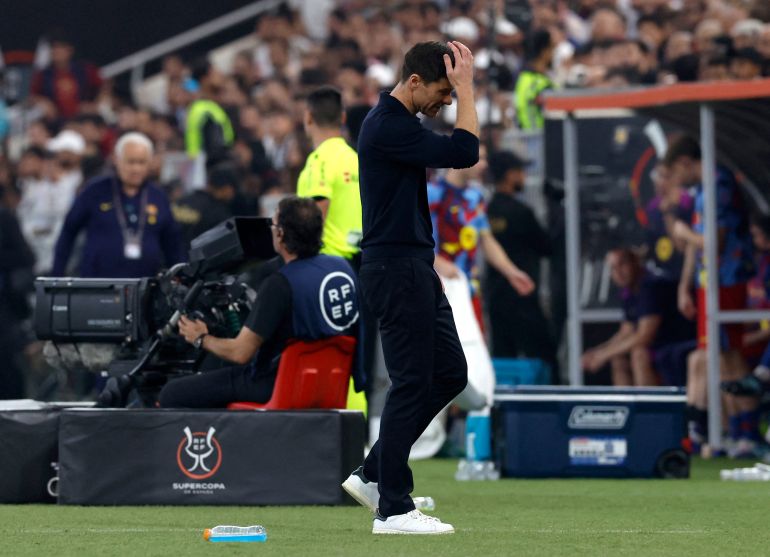 Xabi Alonso reacts.