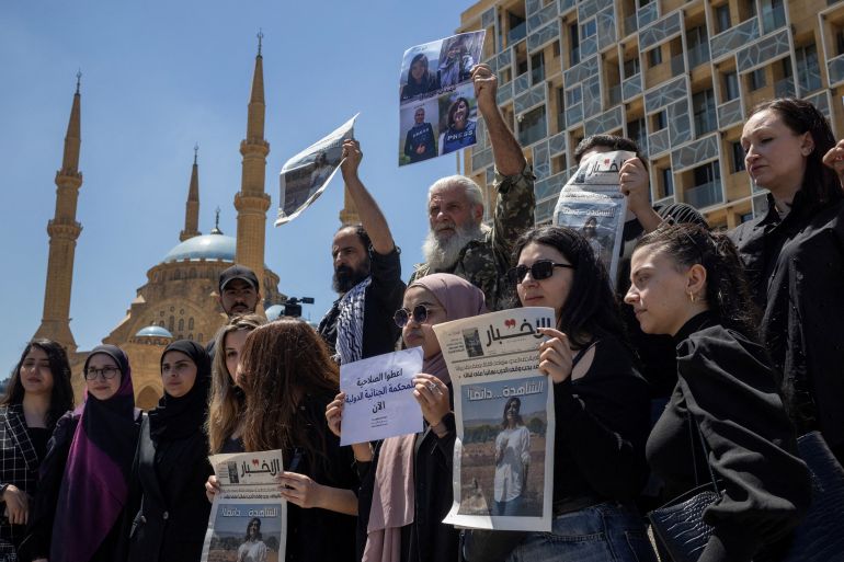 Protesters, including members of the media, attend a vigil to condemn the killing of journalists, a day after journalist Amal Khalil was killed in an Israeli strike, in Martyrs' Square, Beirut, Lebanon April 23, 2026